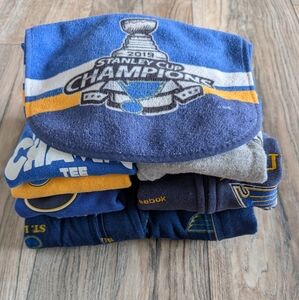 NHL St. Louis Blues Bundle of 9 Baby Items from 3-12 Months